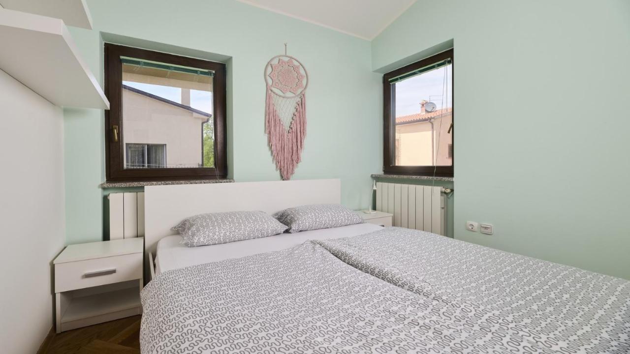 Apartment Iriska Novigrad  Exterior photo