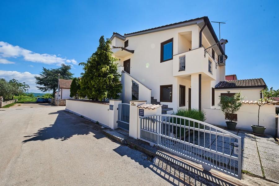 Apartment Iriska Novigrad  Exterior photo